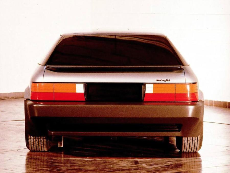  Lamborghini Marco Polo Concept 1982 года  (фото 2 из 3)